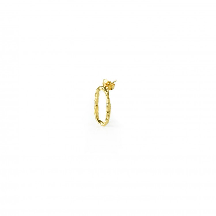 Gold ear ring