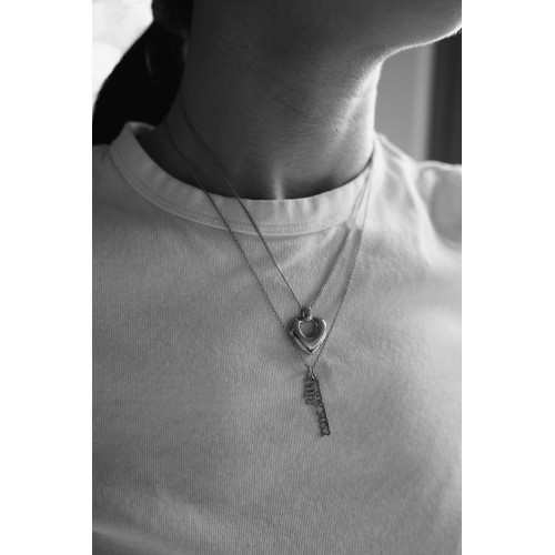 Pendant necklace